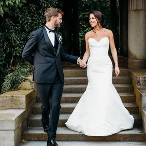 Perfect condition Rivini Rita Vinieres Alyne “Classy” wedding dress for size 4/6